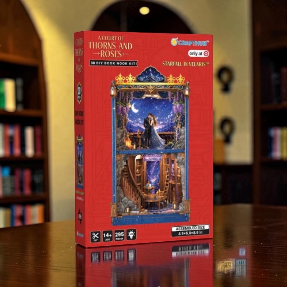 ACOTAR Book Nook: Starfall Night in Velaris